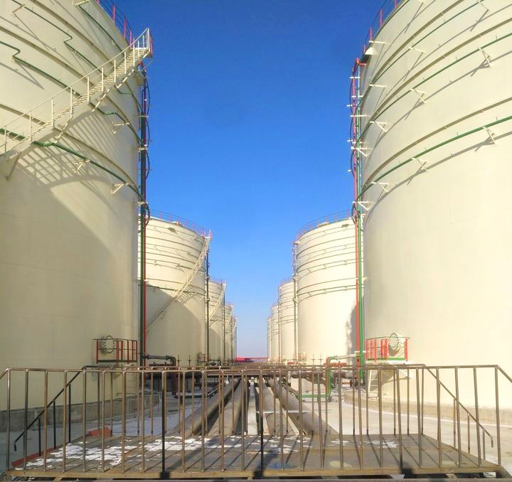 無溶劑環氧防腐涂料用于儲罐